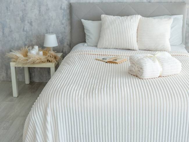 Чехол Soft Stripe на декоративную подушку Кьянти